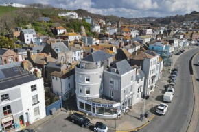Master accommodation suite 9 single room With roof top views